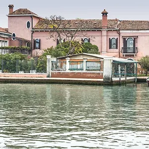 Bed & Breakfast Lina Italy